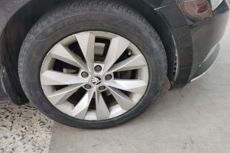 Used Skoda Superb 2016 TSI330 DSG Innovation Edition
