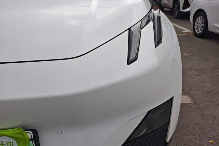 Used Lynk & Co Z20 2025 530 km Range Rear-Wheel Drive Pro Left Front Headlight