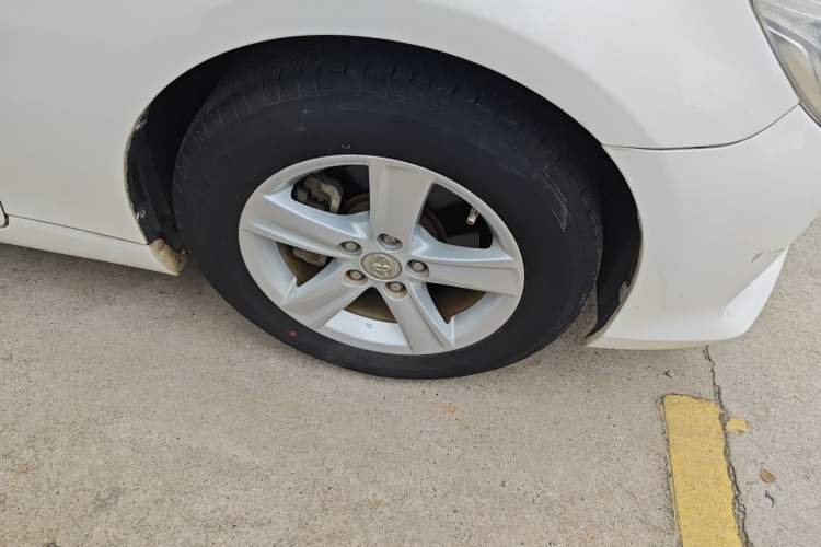 Used Toyota Reiz 2013 2.5S Elite Edition Right Front Wheel Hub