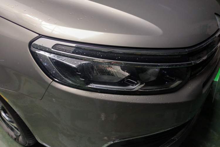 Used Citroen C5 2017 350THP Automatic Luxury Model Right Front Headlight