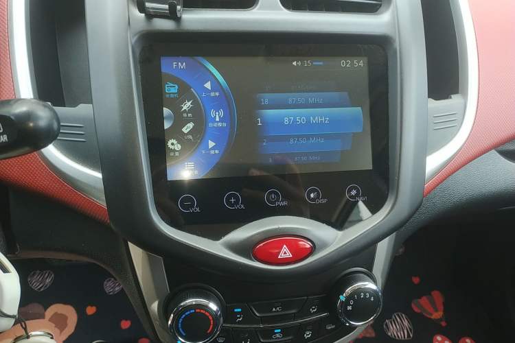 Used CHANGAN Benni 2015 1.4L IMT Luxury Model China IV