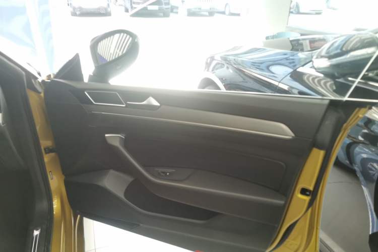 Used Volkswagen FAW-Volkswagen CC 2020 330TSI Glamour Edition China VI Standard
