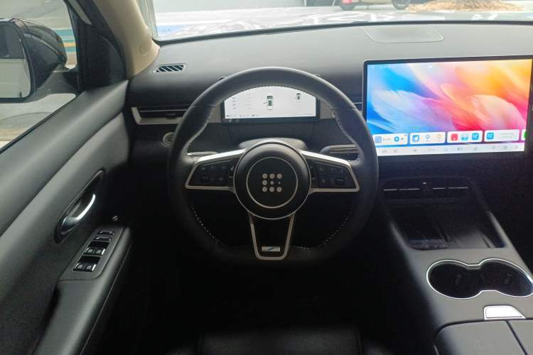 Used Landian E5 PLUS 2025 165 km Long-Range Version PLUS 7-Seater
