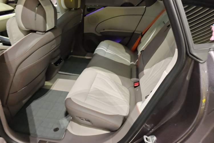 Used Zeekr 007GT 2025 Long-Range All-Wheel-Drive Intelligent Driving Version 100 kWh Interior 4