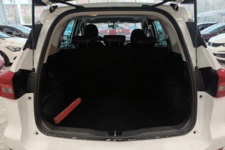 Used Haval M6 2019 1.5T DCT Two-Wheel Drive Value Edition China VI Standard Trunk