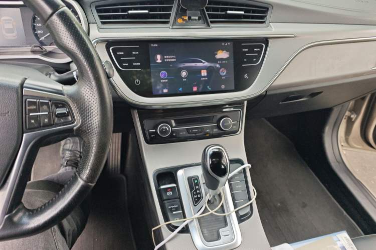 Used Geely Auto Emgrand GL 2018 1.8L DCT Elite Smart Connectivity Version Audio And AC Panel