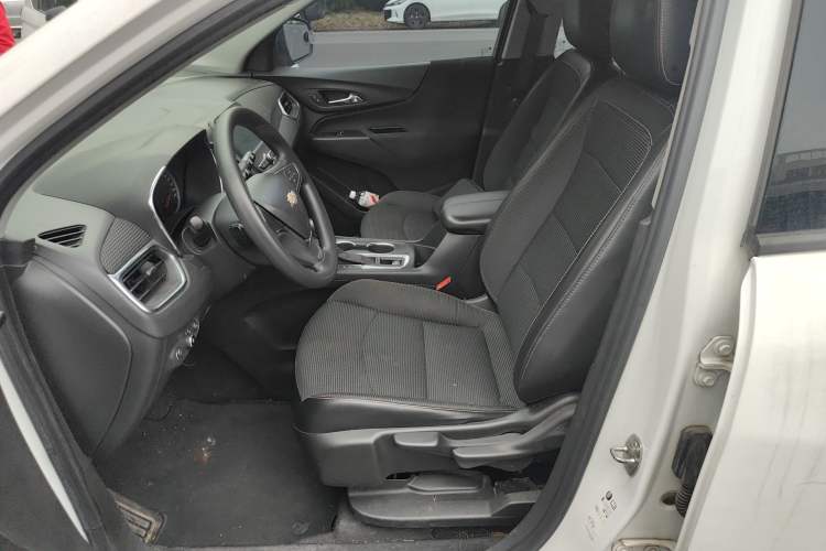 Used Chevrolet Equinox 2019 535T Automatic Lingjie Edition China VI Standard Left Front Seat