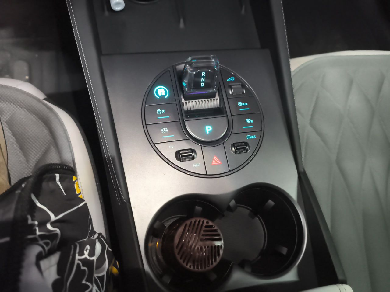 BYD Seal 06 New Energy 2024 DM-i 80KM Prestige Model — снимка 14