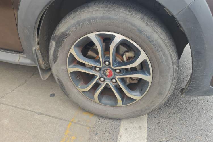 Used FORTHING Joyear X3 2016 1.5L Comfort Model Right Front Wheel Hub