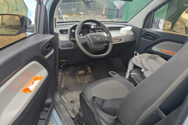 Used Wuling Hongguang MINIEV 2020 Freedom Version Lithium Iron Phosphate