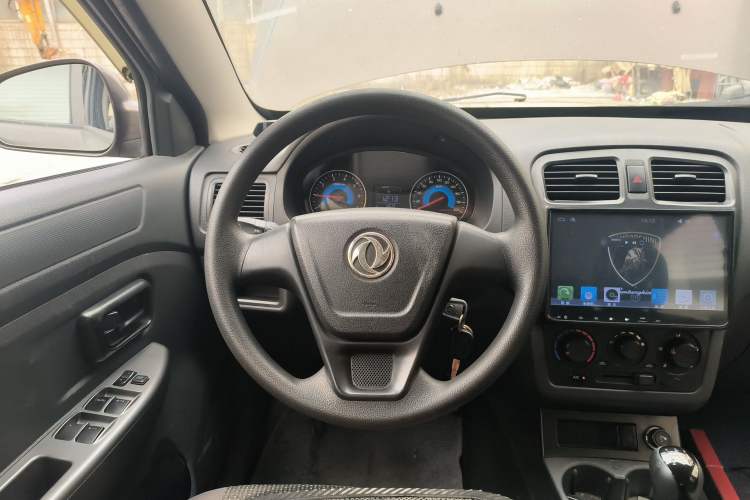 Used Dongfeng Fengon 330 2014 1.5L Manual Utility Version DK15