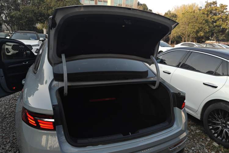 Used Geely Auto Preface 2023 2.0TD Luxury Version
