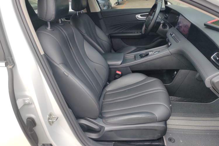 Used Roewe D7 2025 DMH 125km World Champion Edition Right Front Seat