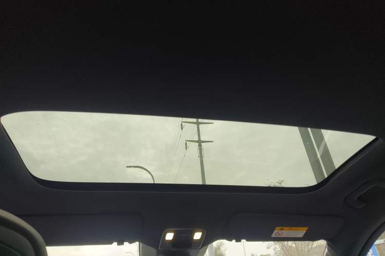 Used ONVO Luxeed L90 2025 Model—Pro Six-Seater Version