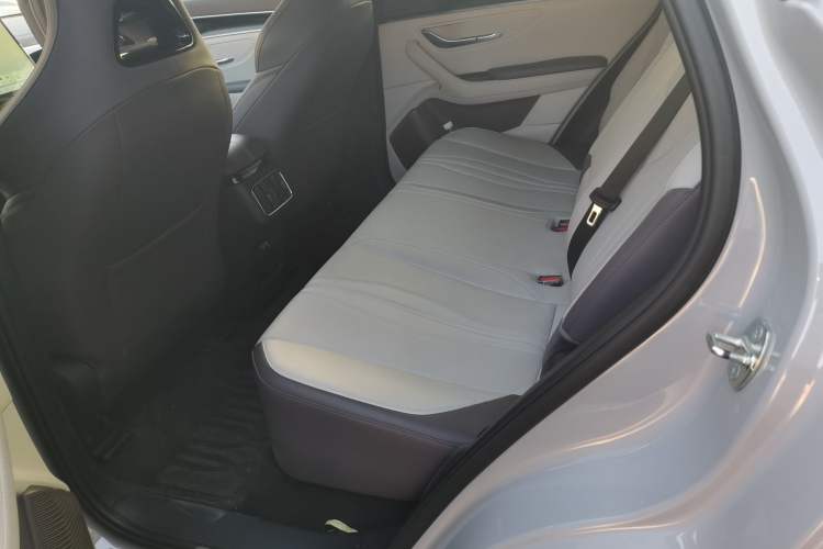 Used BYD Song PLUS New Energy 2025 EV Intelligent Driving Version 520km Premium Model
