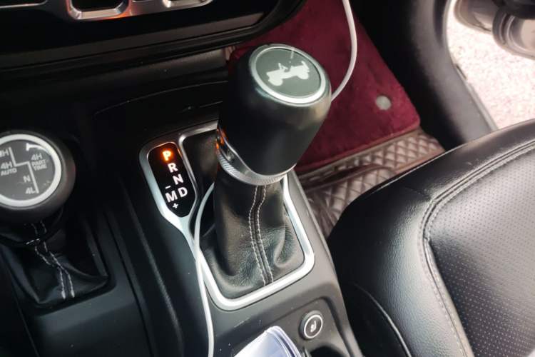 Used Jeep Wrangler New Energy 2021 Four-Door 2.0T 4xe Sahara Gear Lever