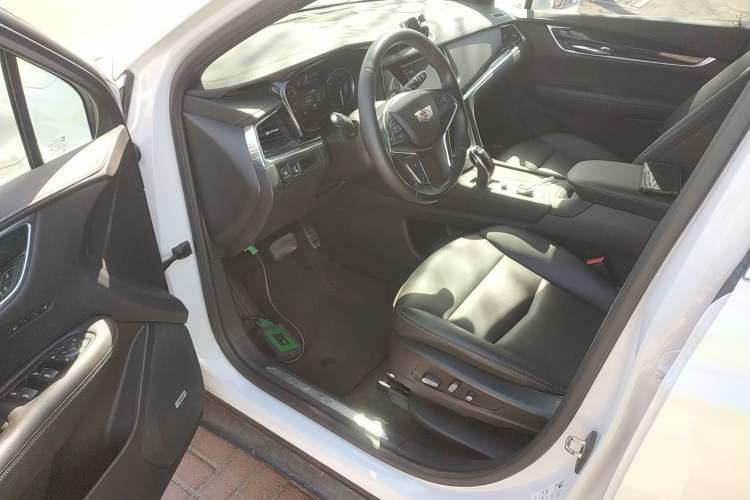 Used Cadillac XT5 2022 2.0T Two-Wheel Drive Luxury Version
