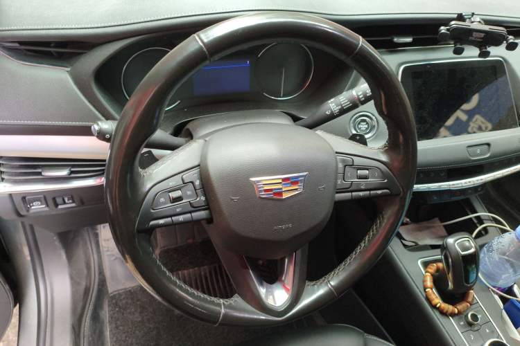 Used Cadillac XT4 2018 28T Four-Wheel Drive Leading Model
