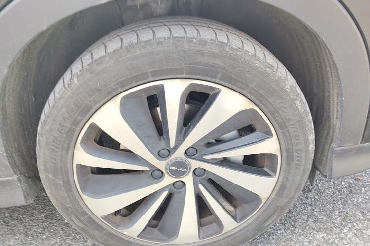 Used BYD Song PLUS New Energy 2023 Champion Edition DM-i 110KM Flagship Model Exterior 7