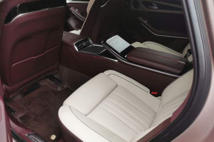 Used Hongqi H9 2022 3.0T Smart Connect Flagship Four-Seater Version
