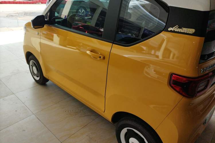 Used Wuling Hongguang MINIEV 2022 Macaron Fashion Model Lithium Iron Phosphate
