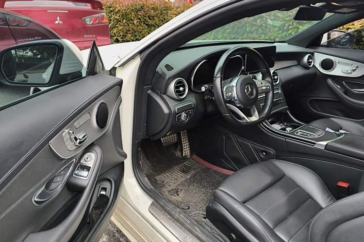 Used Mercedes-Benz C-Class 2021 C 260 Coupe Driver Seat