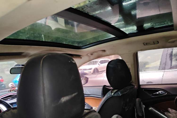 Used BYD Yuan 2016 1.5L Manual Luxury Version