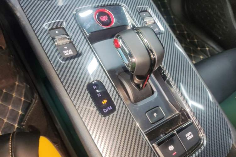 Used GAC Trumpchi EMPOW 2023 270T DCT J15 Version Gear Lever