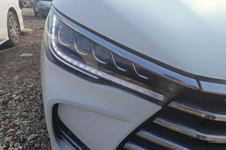 Used BYD Song MAX 2017 1.5T Automatic Smart Connect Elite 7-Seater