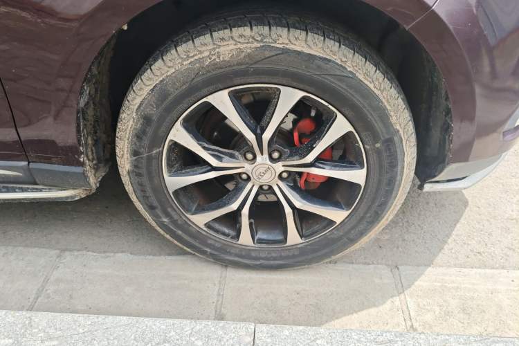 Used Zotye T600 2016 Sport Edition 1.5T Manual Luxury Model Right Front Wheel Hub