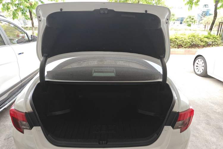 Used Toyota Reiz 2013 2.5S Elite Edition Trunk