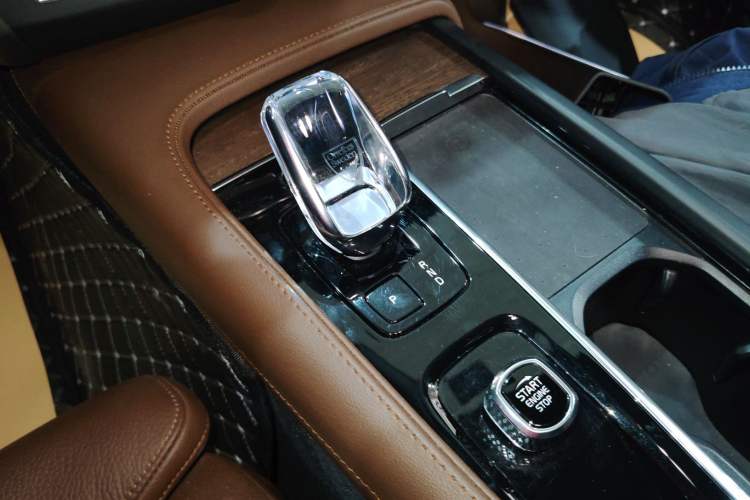 Used Volvo S90 2025 B5 Zhiyuan Luxury Edition
