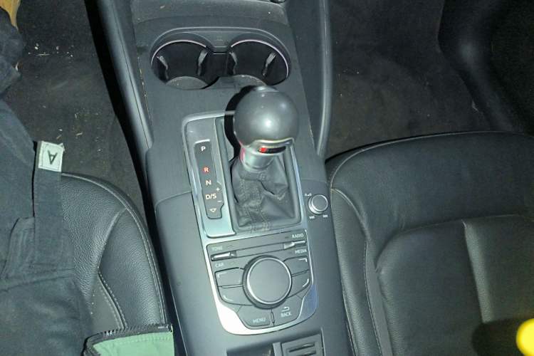 Used Audi A3 2015 Sportback 35 TFSI Millionth Anniversary Comfort Model Gear Lever