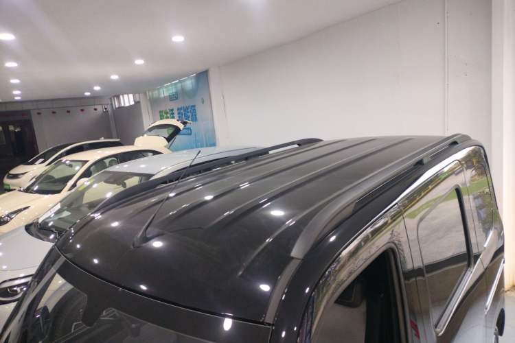 Used Wuling Zhiguang New Energy 2025 Model 305km Ambitious Edition