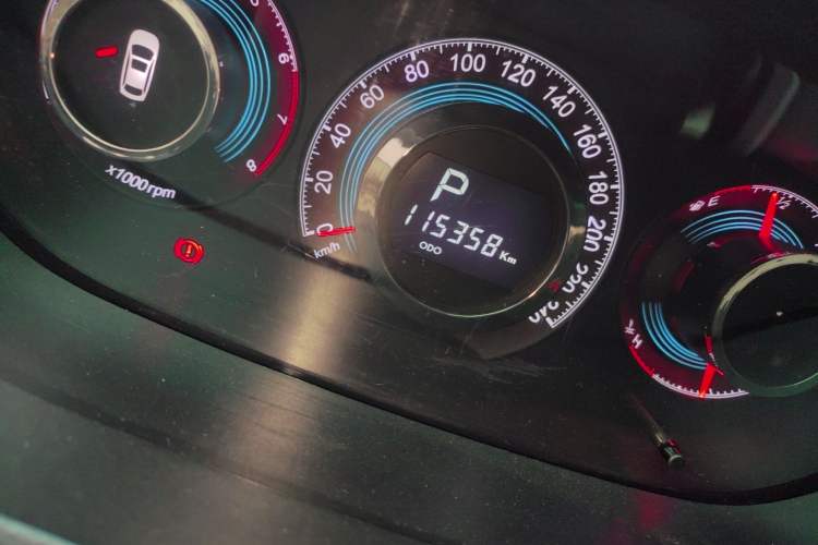 Used Luxgen Great 7 SUV 2014 2.2T Four-Wheel Drive Prestige Version Odometer Close Up