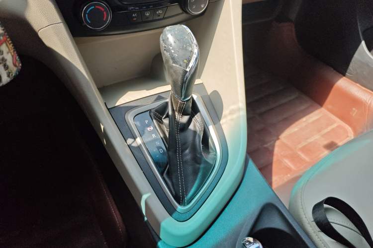 Used Buick GT 2016 15N Automatic Elite Edition Gear Lever