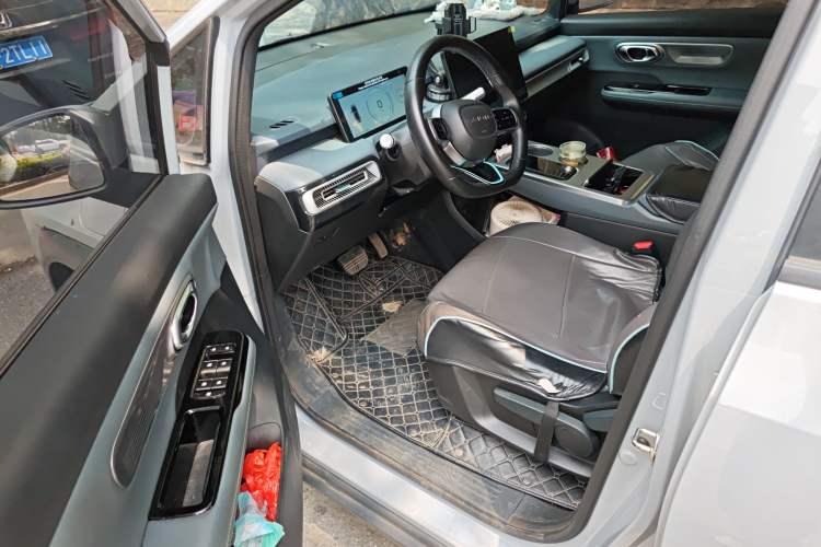 Used AION Y 2023 Plus 510 Enjoy Edition
