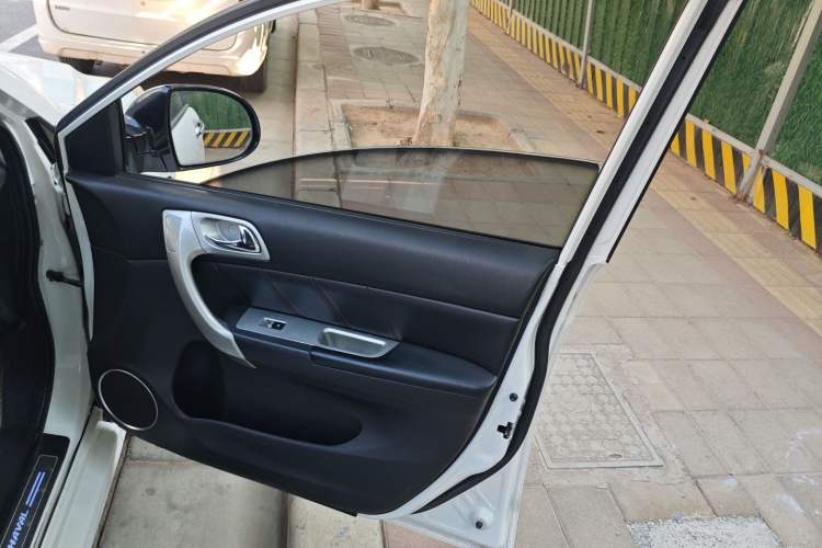 Used Haval H6 2015 Upgraded Model 1.5T Manual Two-Wheel Drive Elite Version