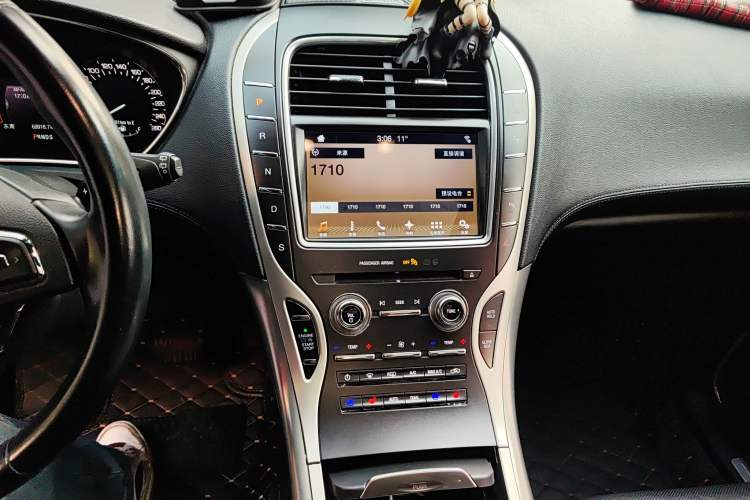 Used Lincoln MKX 2017 2.0T Four-Wheel Drive Zunya Edition