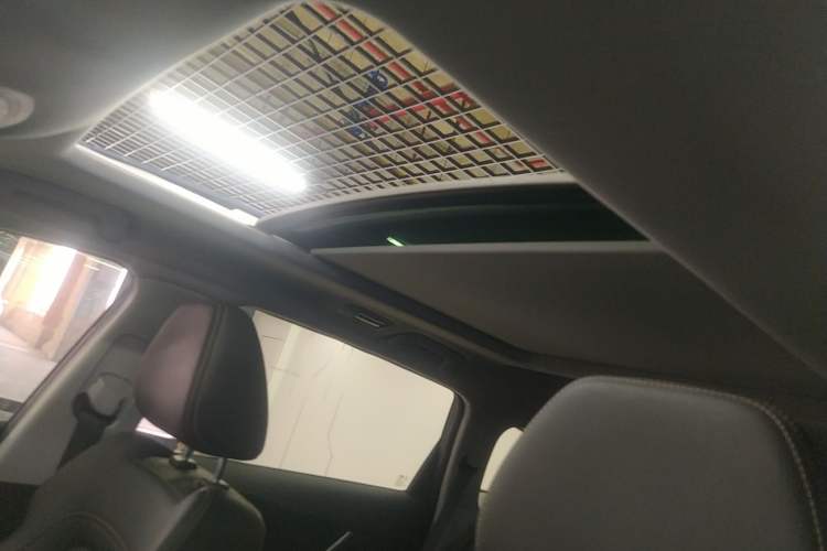 Used Chery Tiggo 8 2020 Facelifted Version 290TGDI Automatic Elite Edition Headliner