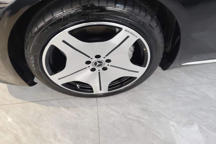 Used Mercedes-Benz S-Class 2024 S 400 L Business Model Exterior 4