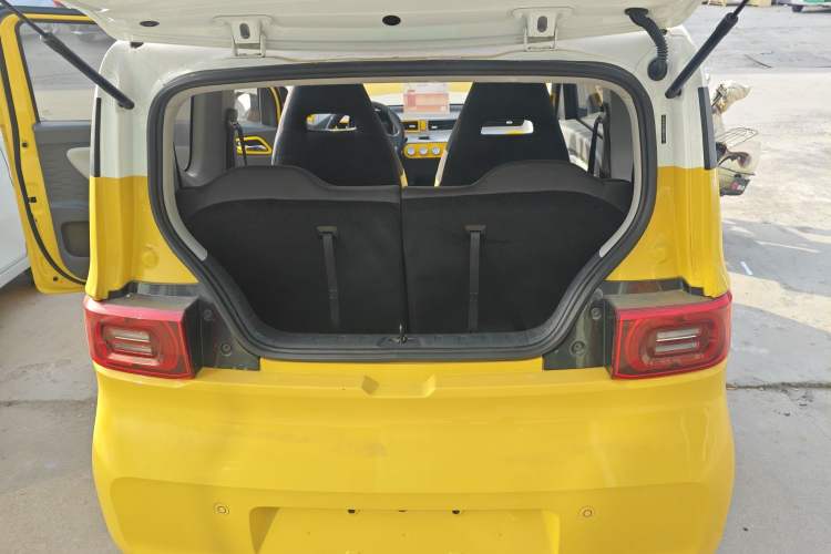 Used Wuling Hongguang MINIEV 2021 Macaron Fashion Model Lithium Iron Phosphate