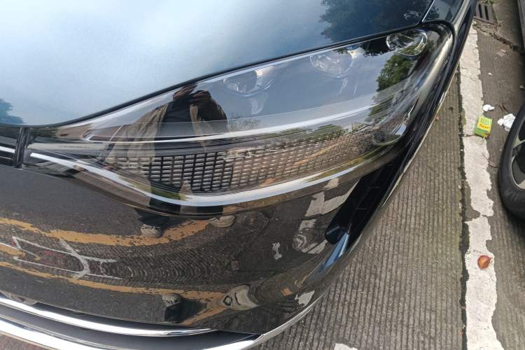 Used Hima AITO M9 2025 Extended-Range Ultra Version 52 kWh 6-Seater Left Front Headlight