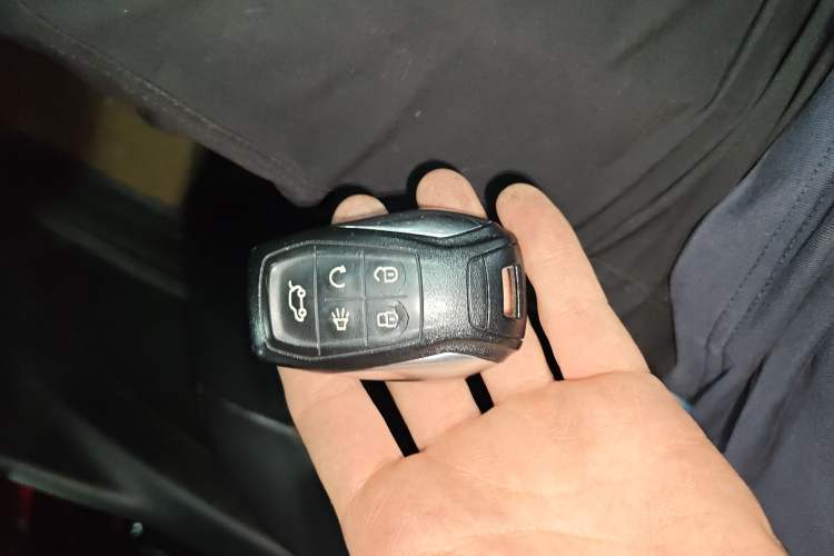 Used Soueast DX3 2016 1.5T CVT Flagship Model Vehicle Key