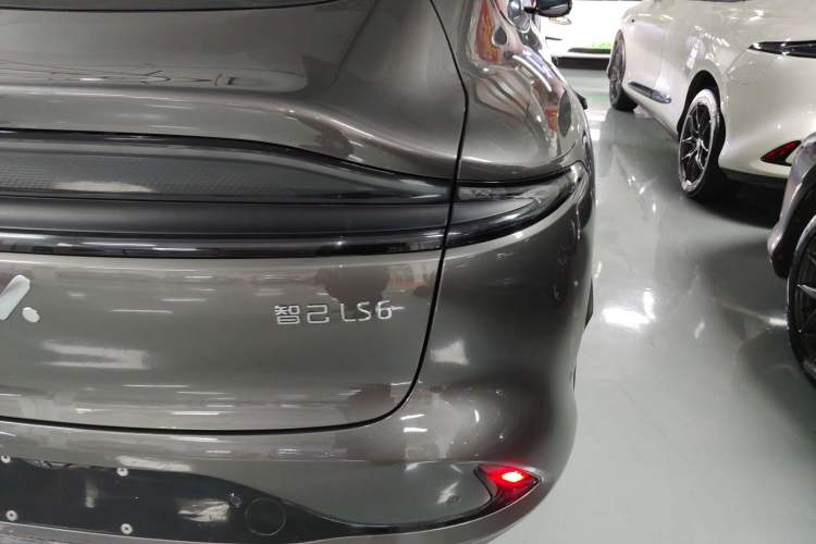 Used IM LS6 2023 Max Standard Edition