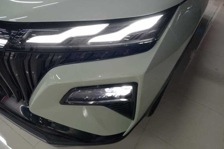 Used Dongfeng Aeolus Huge 2022 Mach Power 1.5T Dare-to-Drive Edition · Enjoyably悦
