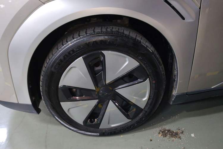 Used AION Y 2023 Plus 510 Enjoy Edition
