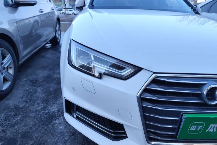 Used Audi A4L 2018 30th Anniversary Edition 40 TFSI Fashion Model
