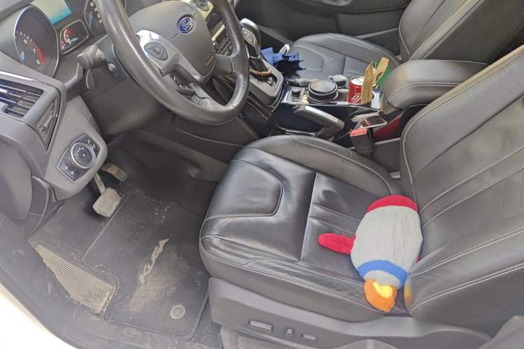 Used Ford Kuga 2015 2.0L GTDi Four-Wheel-Drive Sport Model