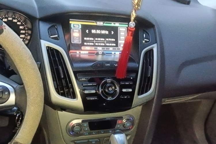 Used Ford Focus 2012 Sedan 1.6L Automatic Fashion Edition